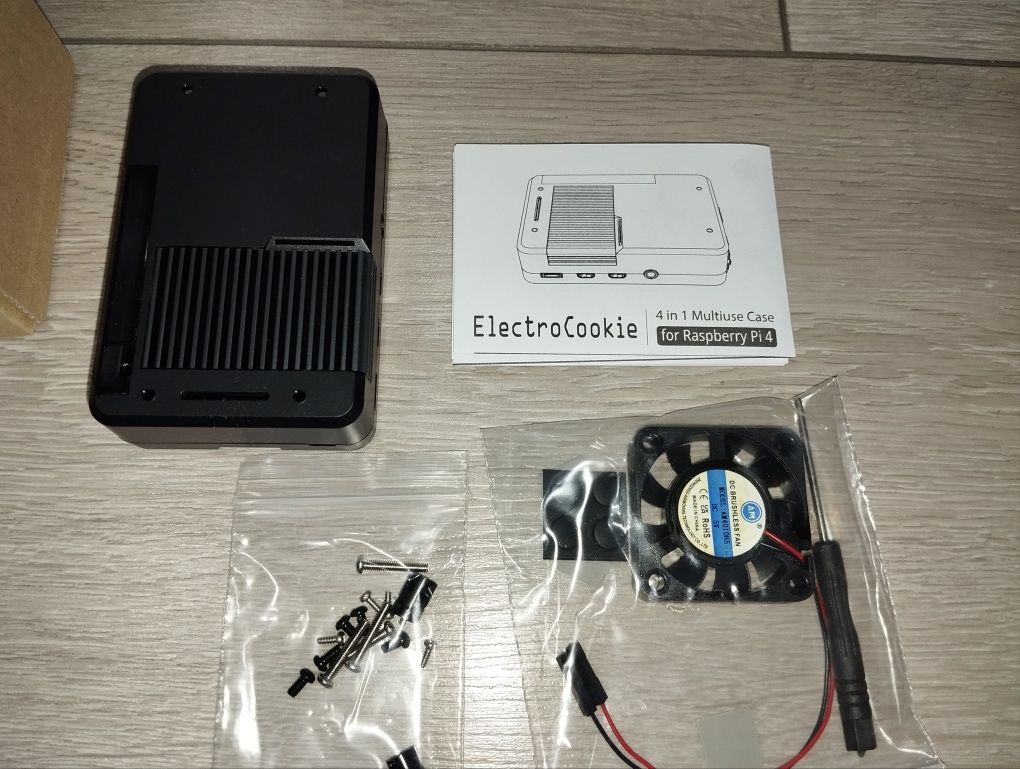 Wielofunkcyjna obudowa do Raspberry Pi 4