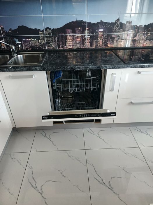 Продам 3 кімнатну квартиру Виставка ЖК Рауш