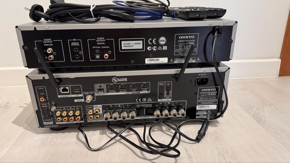 ONKYO zestaw Amplituner + CD