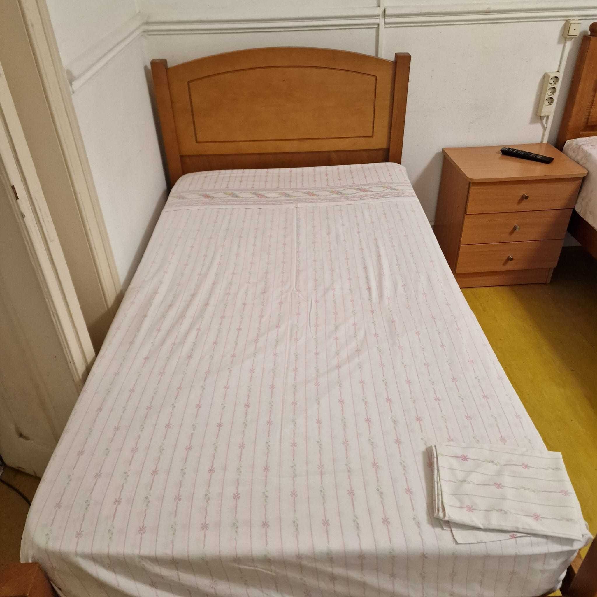 Quarto para duas pessoas com casa de banho privada Entre Campos