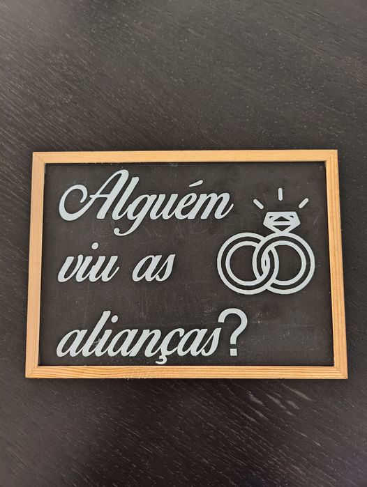 Quadro alianças casamento