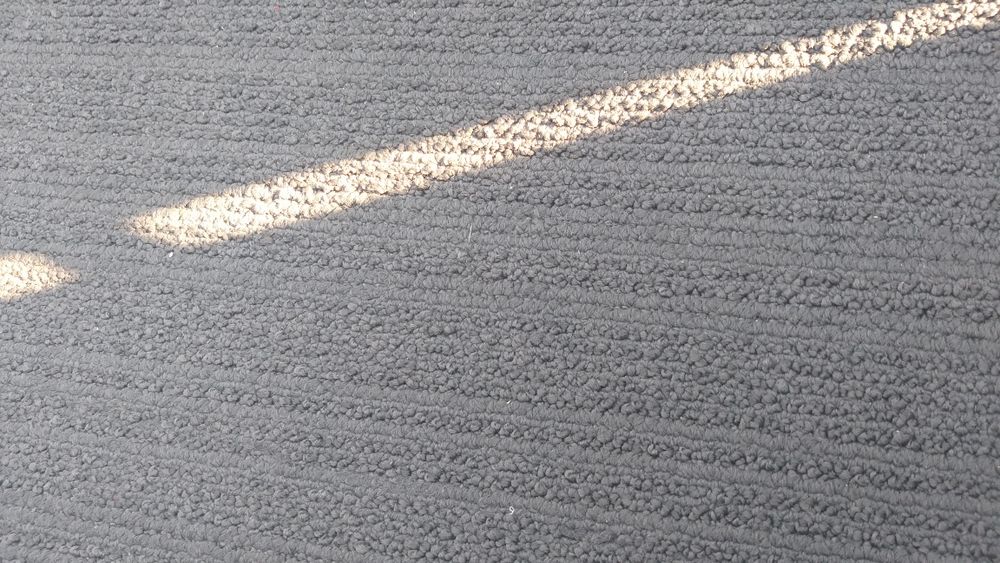 Wykładzina płytka dywanowa prążki 50/50