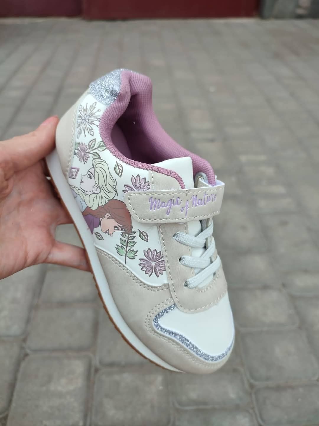 Дитячі мокасини.