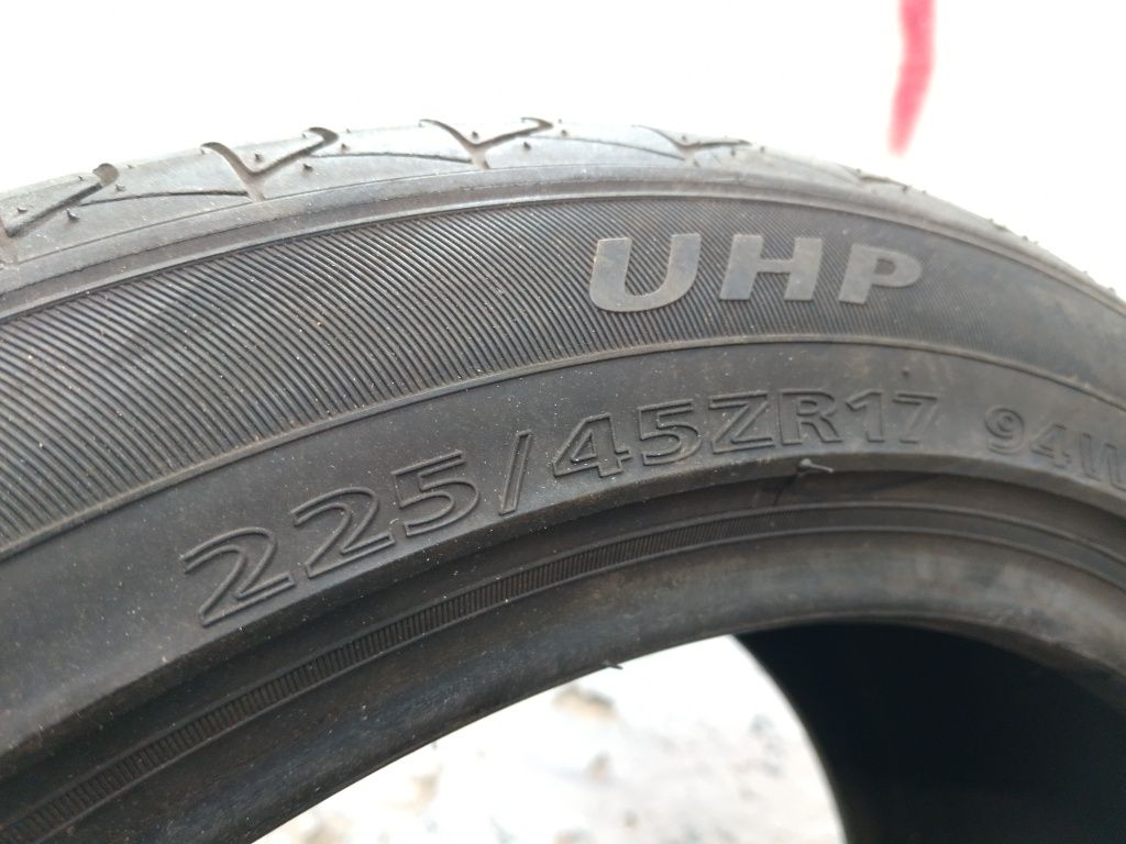 Пара літніх шин Sentury UHP 225/45 ZR17 2019 7++ mm