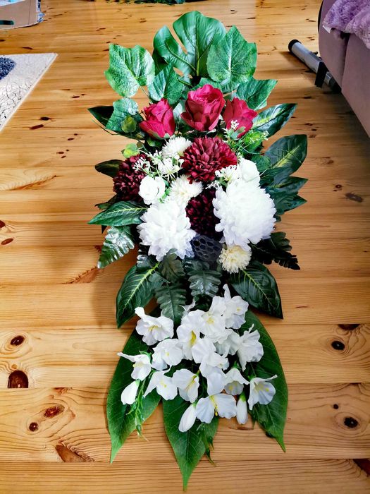 Wiązanka nagrobna / Wieniec / Stroik na grób