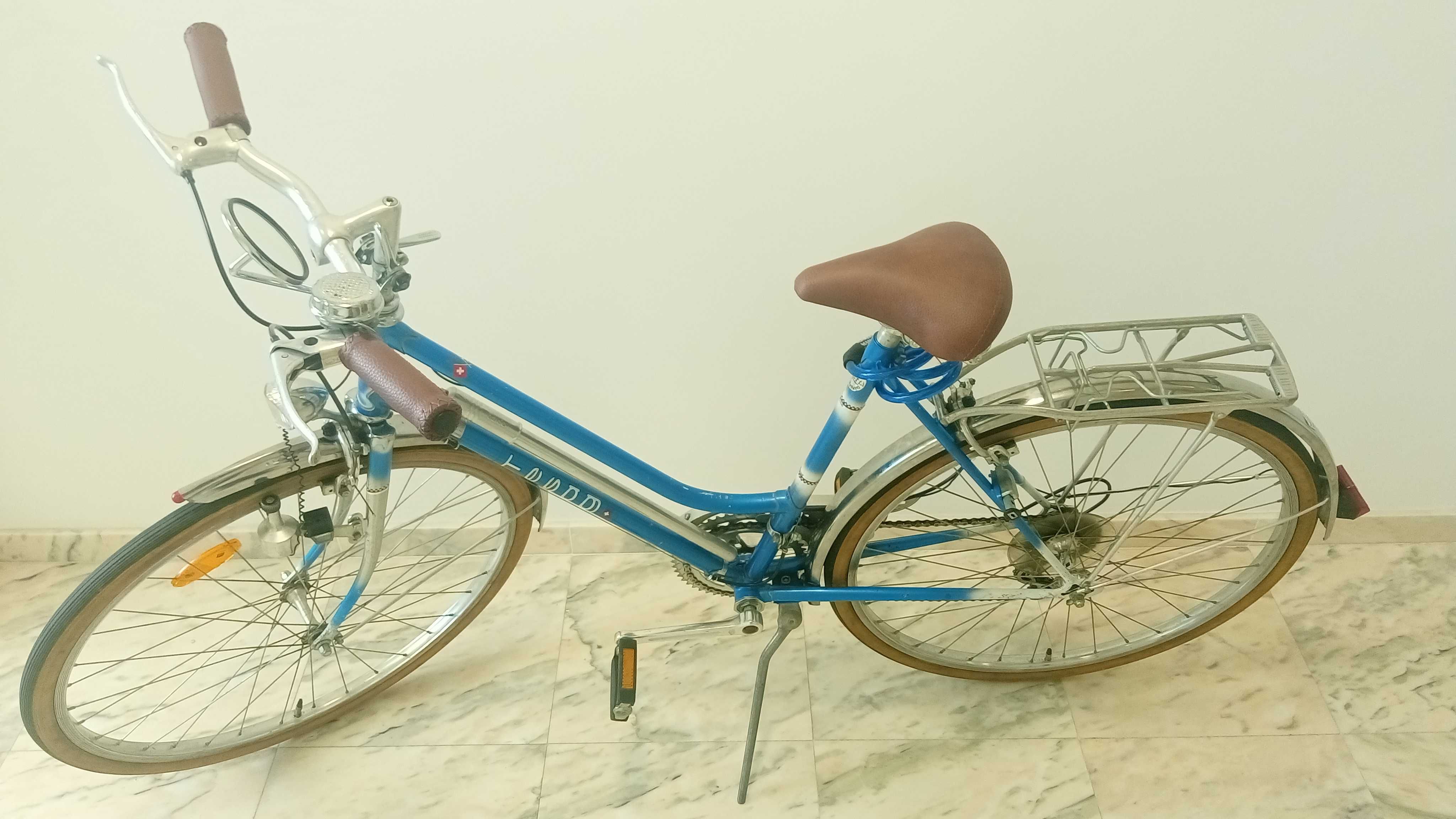 Bicicleta de passeio TESAG.
