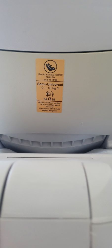 Fotelik samochodowy Romer Dualfix do 18 kg. Obrotowy, IsoFix