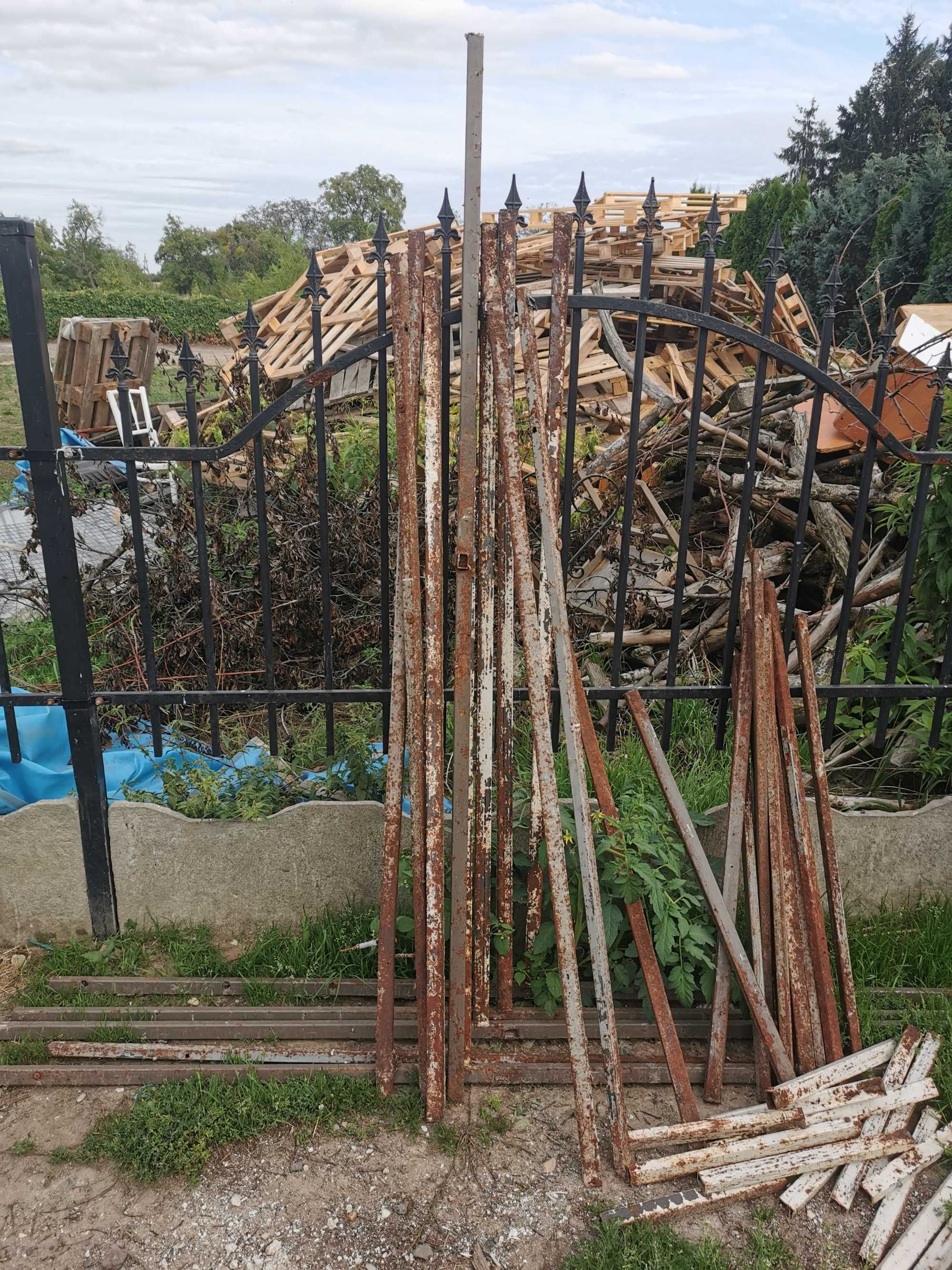 Profil Kwadrat Rura 4x2.5x3mm 4/2 3mm grubosc Rura Ocynk Profil demont