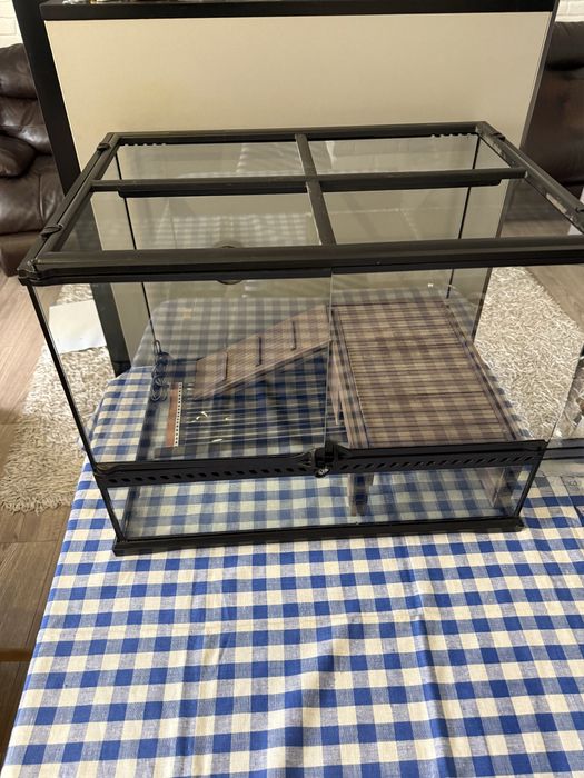 Тераріум exo terra  великий 60/45/45 для черепах,