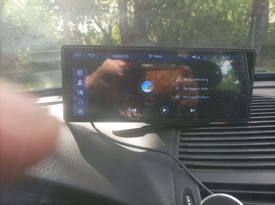 Urządzenie multimedialne do samochodu