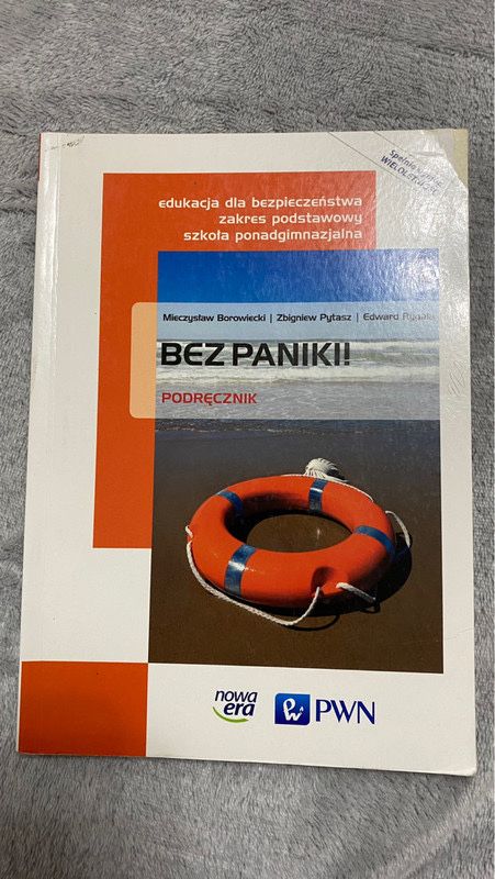 Podręcznik ‘Bez paniki!’ - klucz do edukacji dla bezpieczeństwa