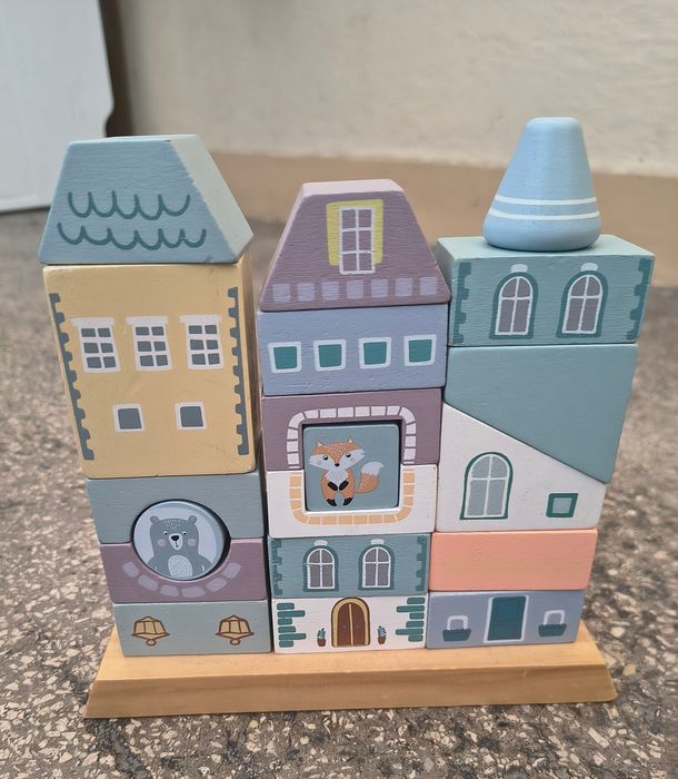 Drewniane klocki kamieniczka firmy Elefun