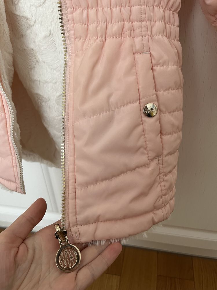 Демісезонна двохстороння куртка DKNY для дівчинки розмір 4T