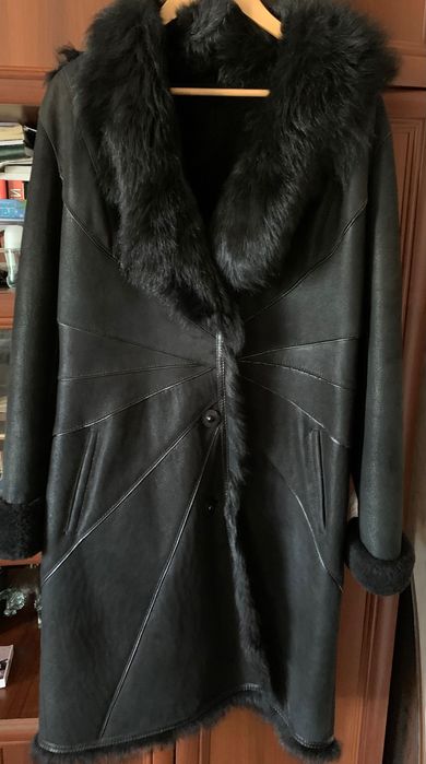 Продам новую дубленку с натуральным мехом