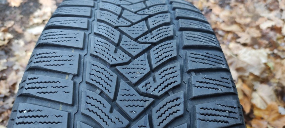 Opony zimowe z 2018r 5mm 205/55/16 Dunlop 3N