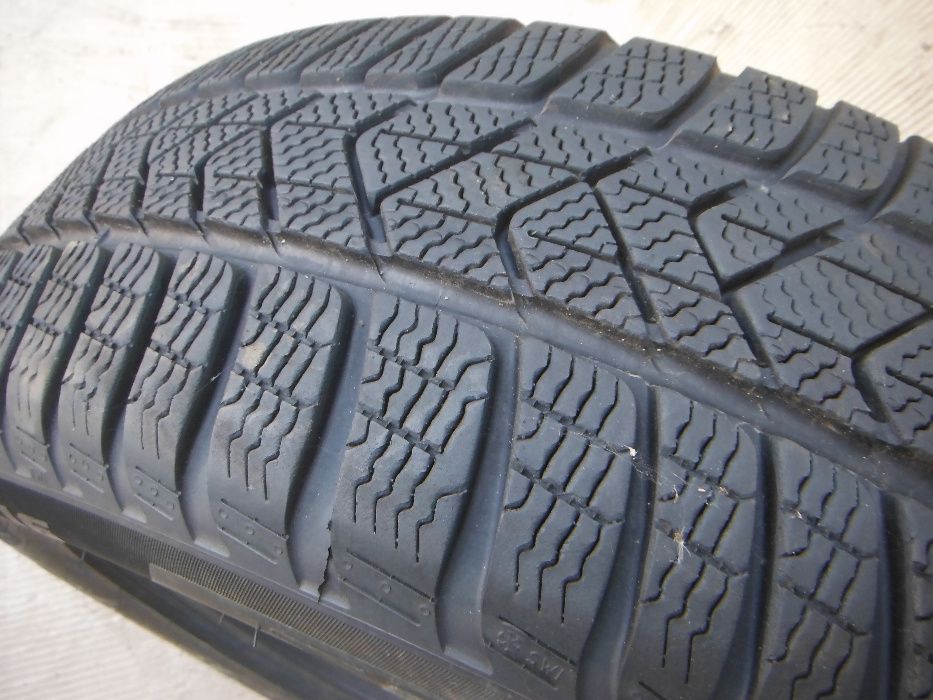 Opona Zimowa 205/60/16 Pirelli Sotozero3 Jak Nowa 7,5mm