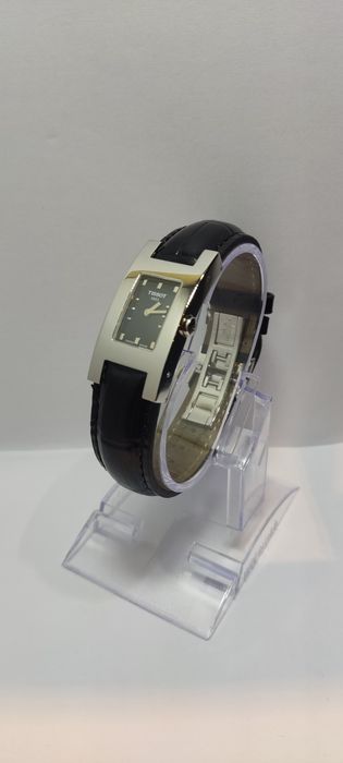 483*TISSOT
BELLFLHOUR
T11.1.325.51