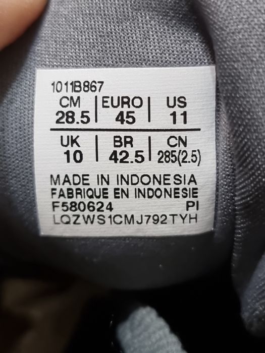 Оригінал 100% чоловічі кросівки asics kayano 31   eur 45