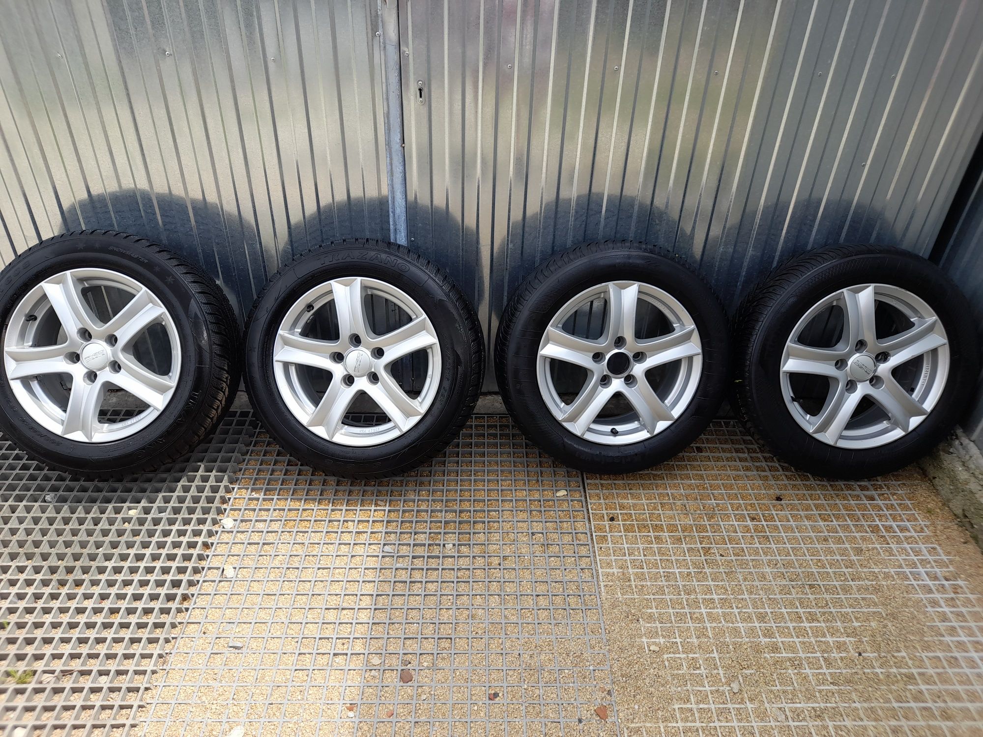 5x114,3  Z oponami