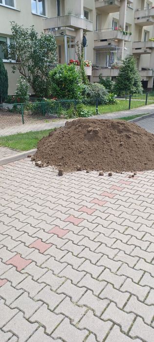 Ziemia -Pruszków, Piaseczno