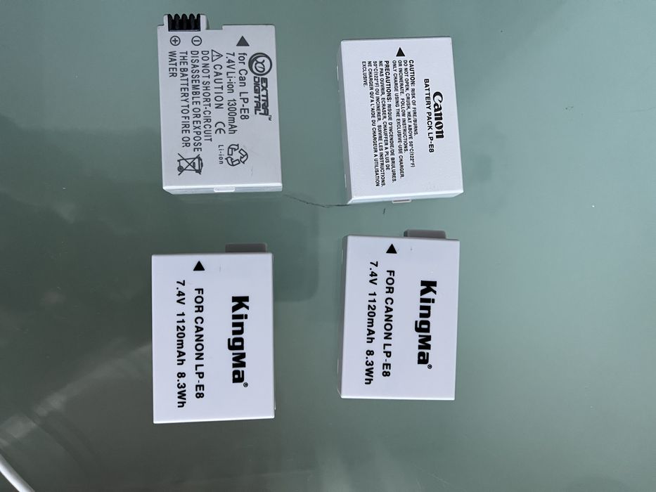 Фотоаппарат Canon 550d с портретником и китовым об-вом + кофр, бустер