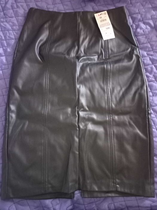 Продам нову спідницю з екошкіри