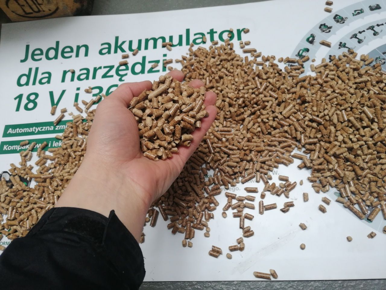 PELLET Sosna drzewny jak A1 100% bez dodatków!!! Dostepny od zaraz