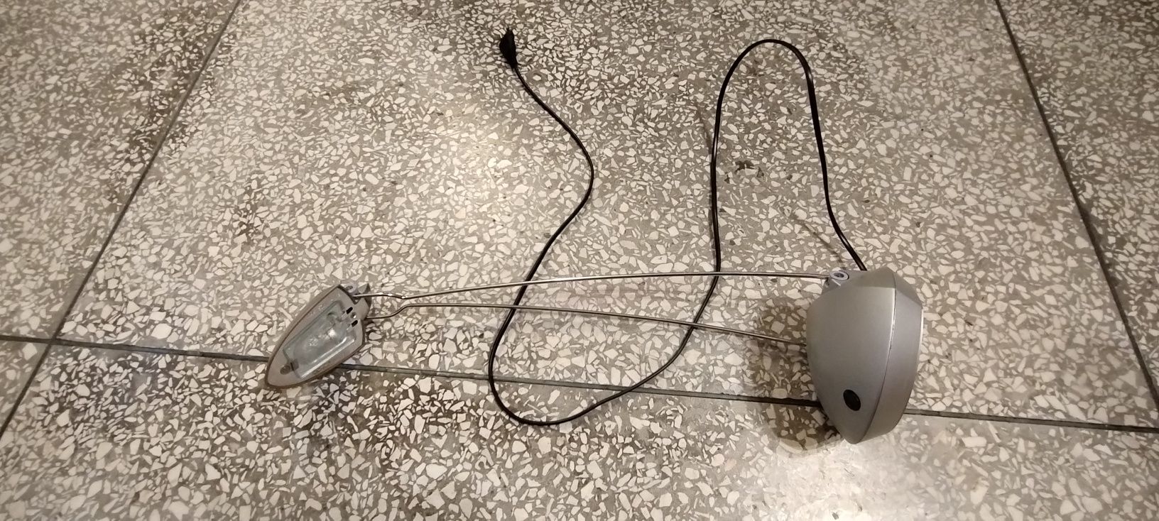 Lampka biurkowa srebrna duża