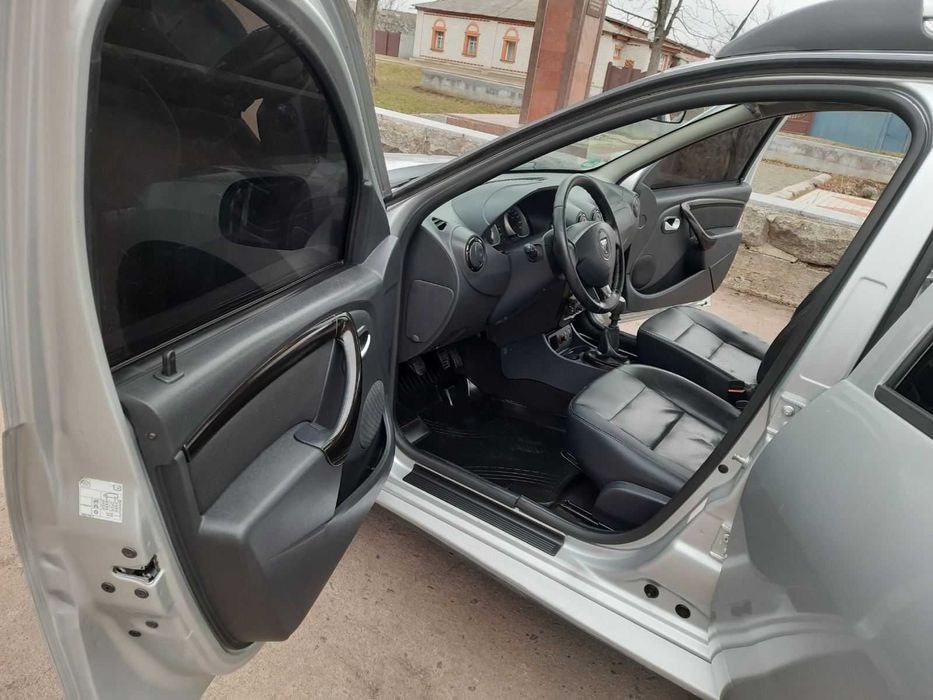 Продам Dacia Duster 2010