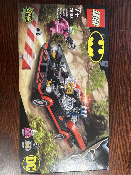 LEGO 76188 DC Super Heroes - Batman - Batmobil