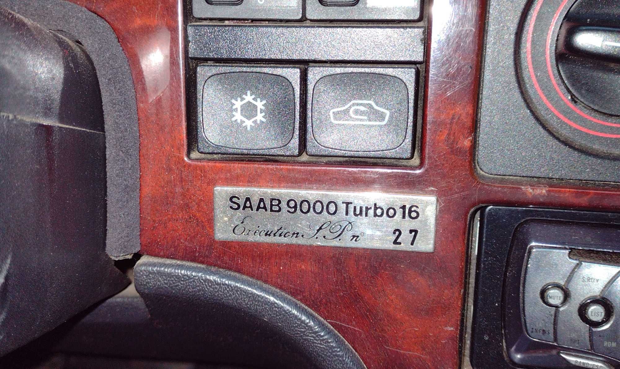 Продається SAAB 9000 2.0 Turbo 1995 року.