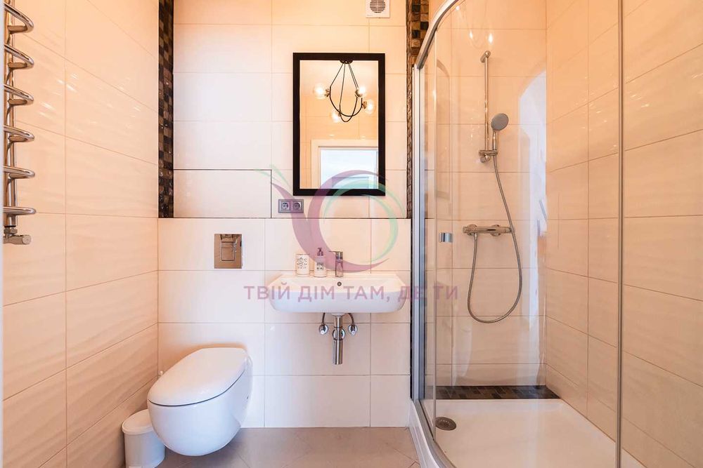 3-к. квартира з дизайнерським ремонтом по вул. Йосипа Сліпого.