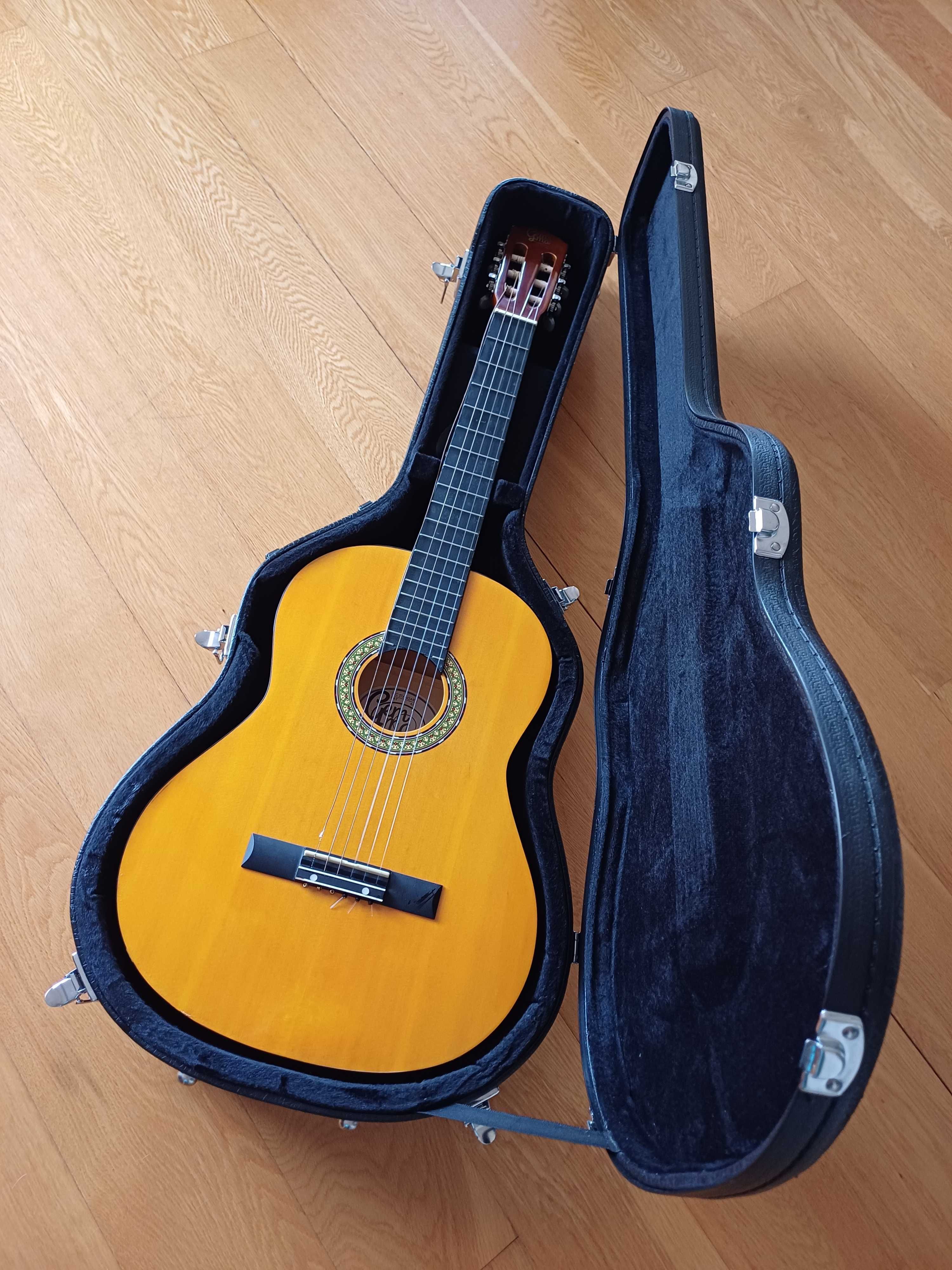 ACHADO: Guitarra acústica Gemma Standart 4/4 + Case rigido Tobago
