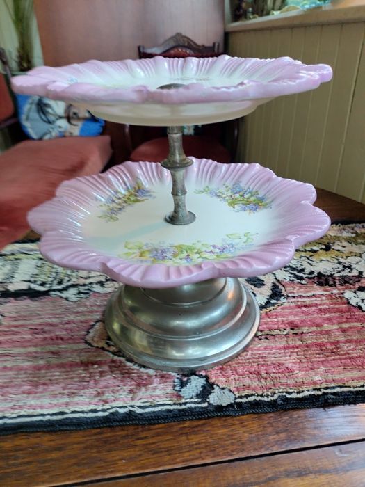 Десертница. Этажерка. Кузнецов.