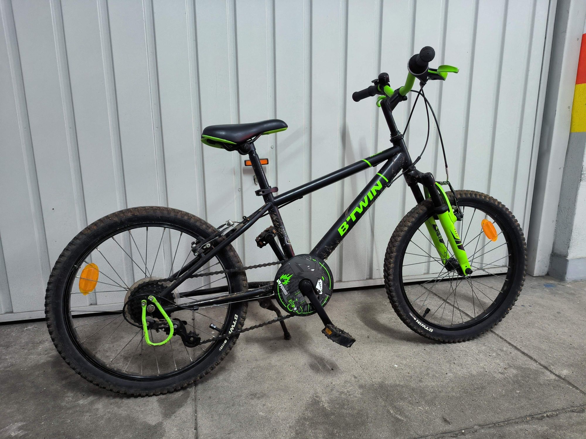 Bicicleta TT Roda 20 com suspensão