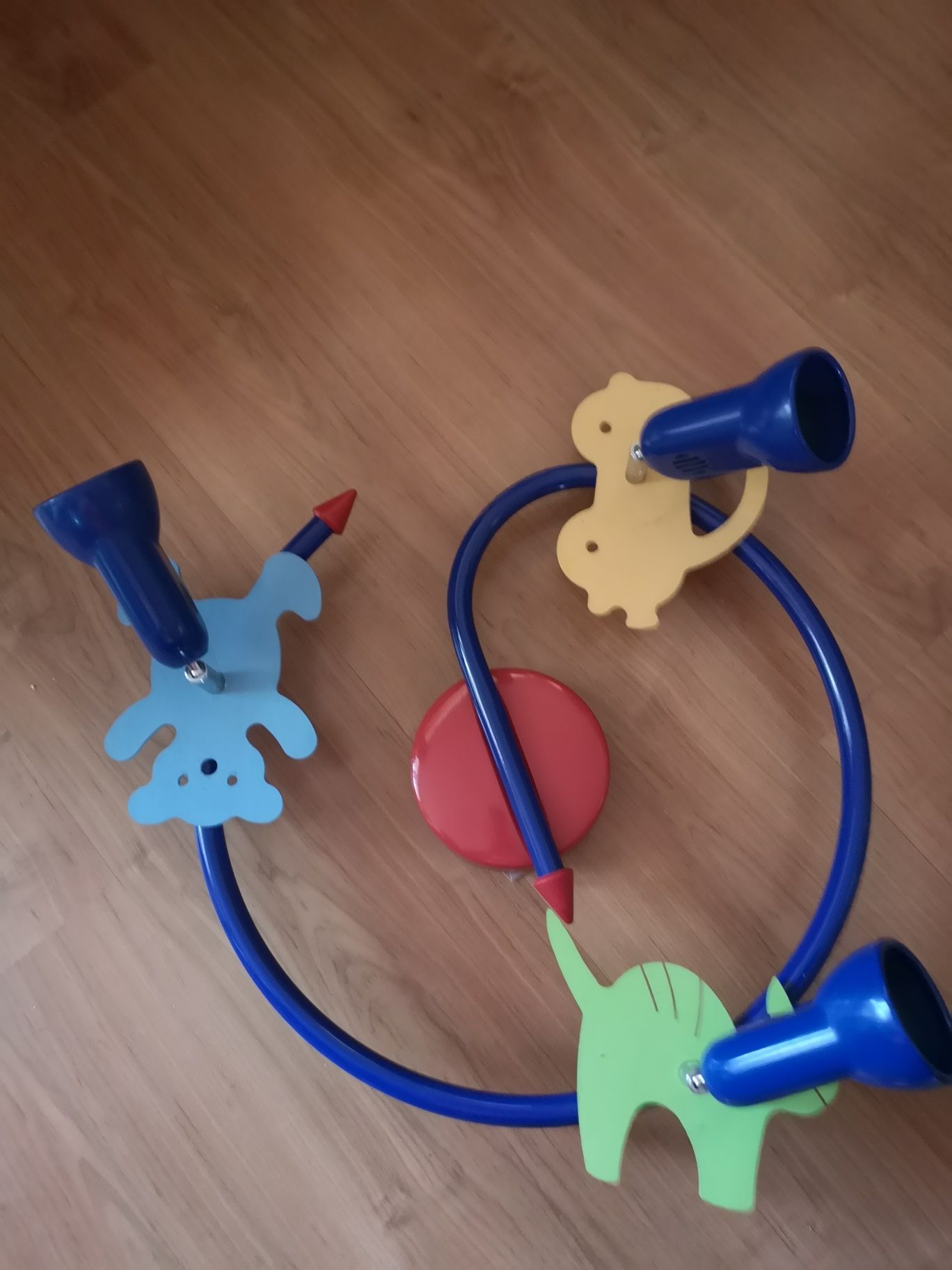 Lampa do pokoju dziecięcego