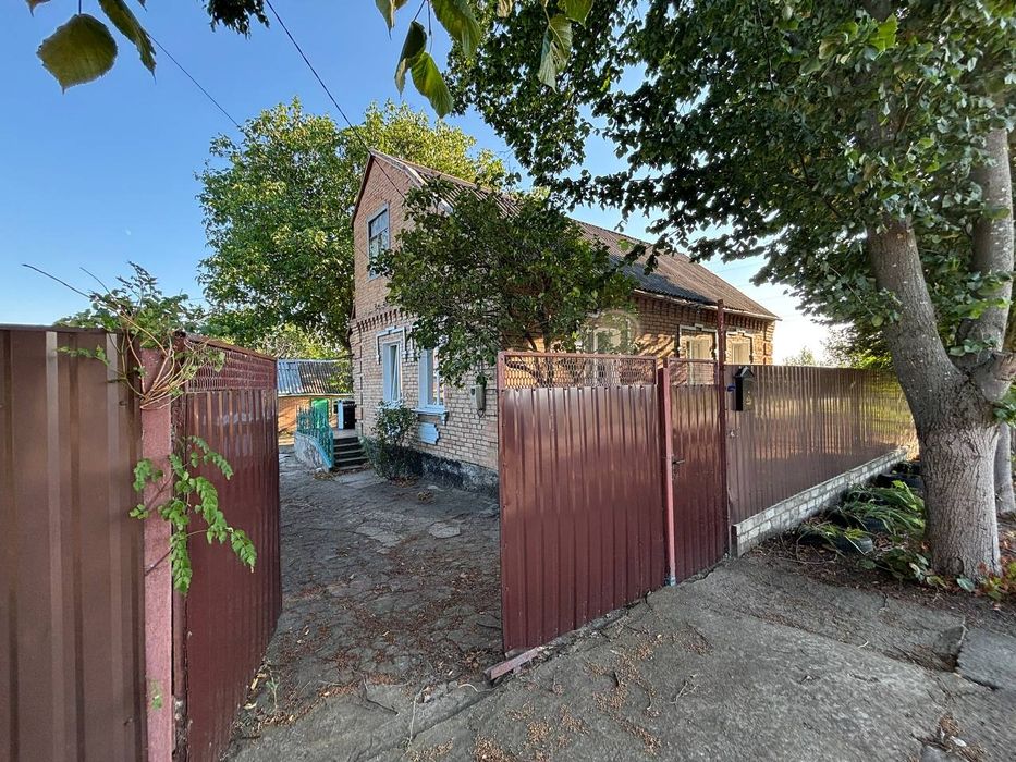 Продається будинок у районі Завадівка