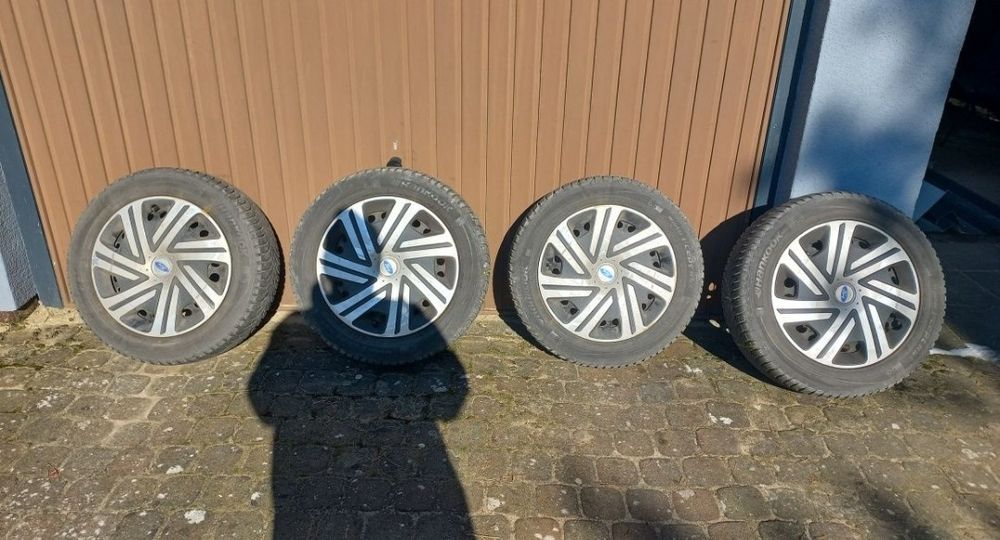 Felgi + opony zimowe Hankook 205/55/16 z felgami stalowymi 5x108 koła
