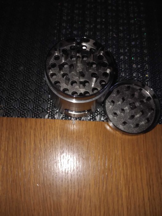 Młynek do ziół i przypraw