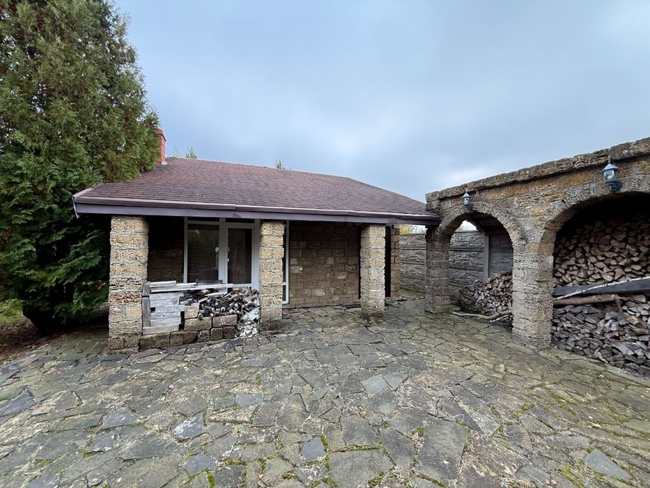 Будинок з ремонтом біля Рівного