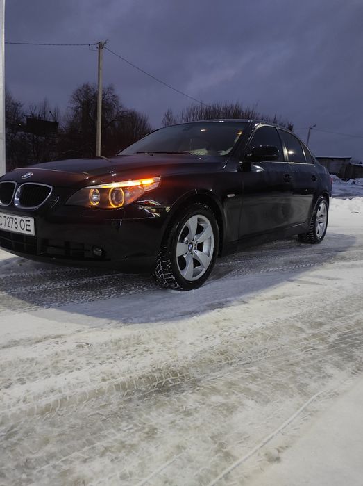 Продам бмв е 60 2003 року