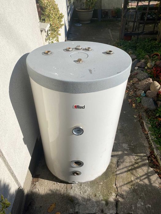 Zbiornik ciepłej wody ( bojler ) z wężownicą 120l RED