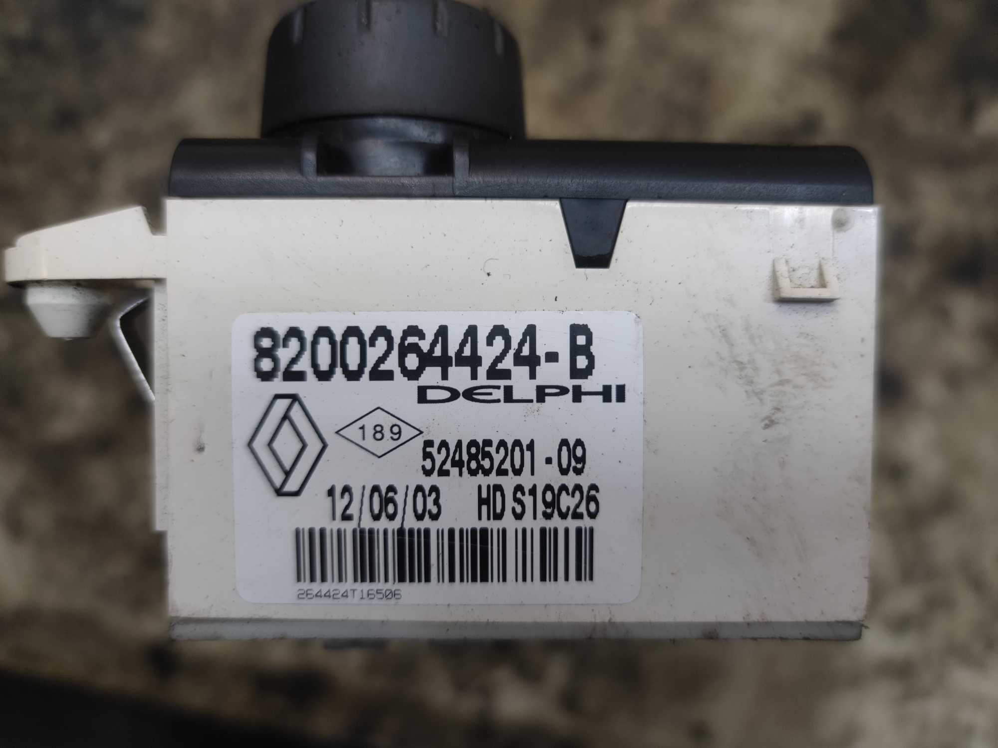 Renault Laguna II 2 Panel Nawiewu Klimatyzacji