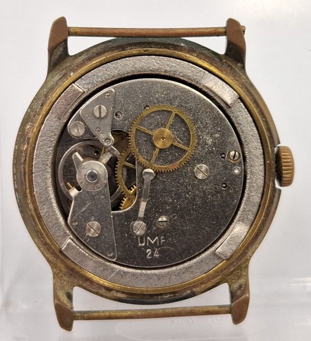 Stary zegarek mechaniczny kolekcjonerski uszkodzony anker