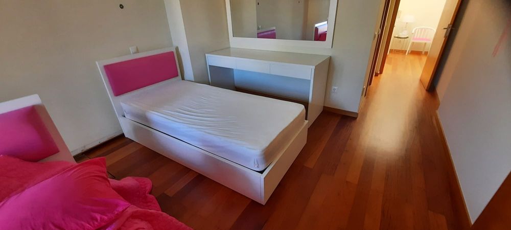 Móveis quarto como novo