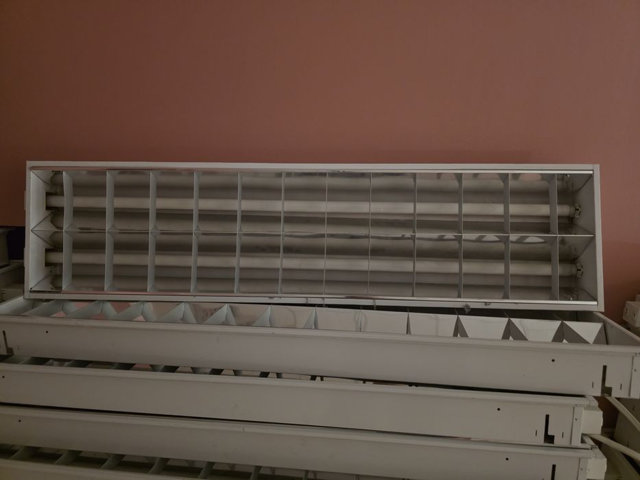 Lampy sufitowe używane.