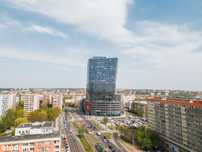 Lokal do wynajęcia w Hanza Tower – parter, witryna, parking free