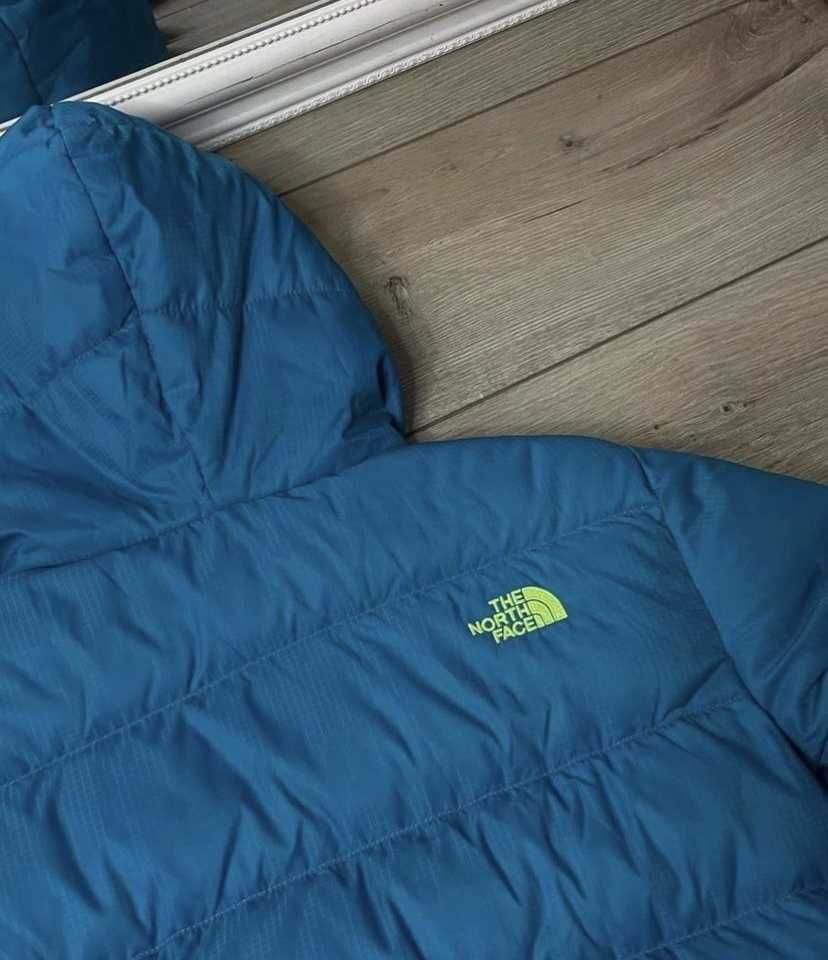 Дешево куртка оригінальна двостороння The North Face