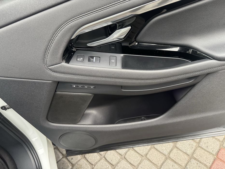Продам Land Rover Evoque Pure