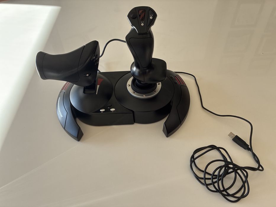 Joystick Thrustmaster T Flights Hotas